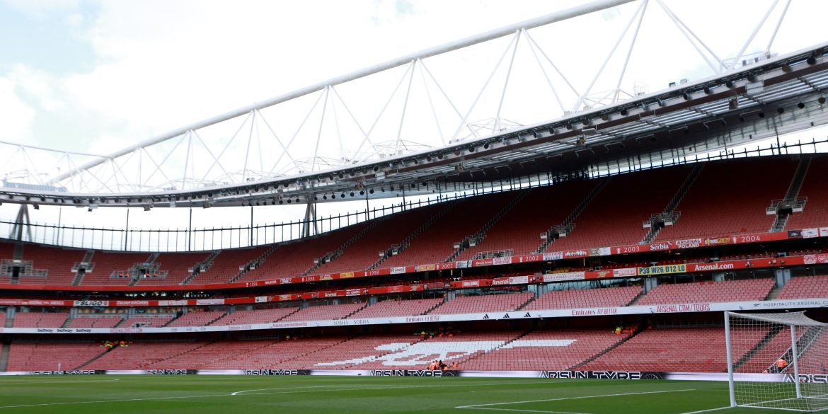 Arsenal now racing Real Madrid and Barcelona for £35m "true football artist"